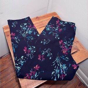 Van Heusen Floral Pull On Pants